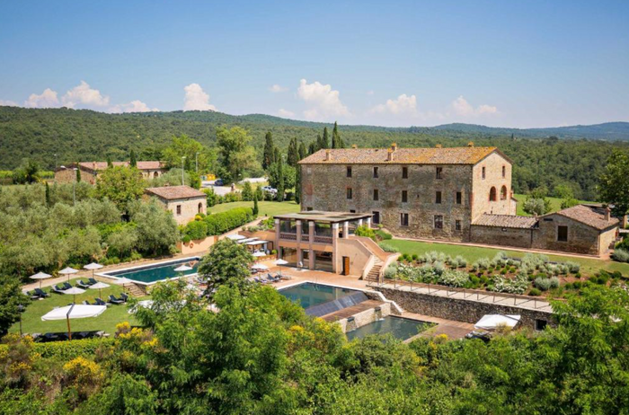 Richtung Siena – Hügellandschaft, Helikopterblick und Weinmomente