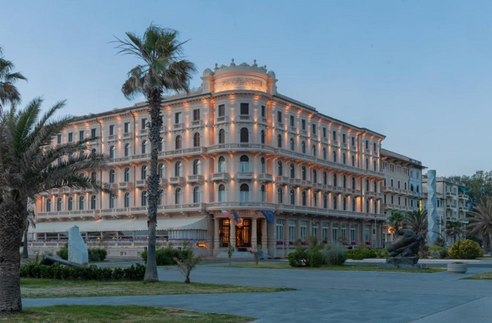 Von Siena ans Meer – Kurort, Aussicht und Finale in Viareggio